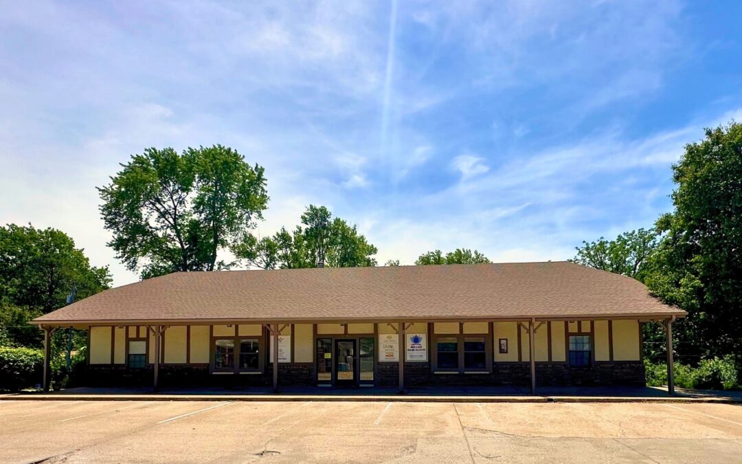 2619 West 6th Street, Lawrence, KS